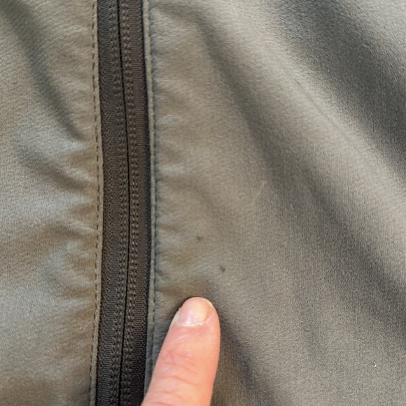 Men’s Marmot soft shell jacket - Picture 12 of 12